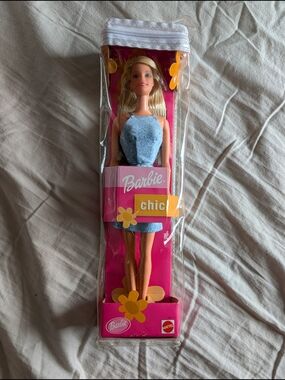 2000 NIB Barbie Chic Doll in Light Blue Dress